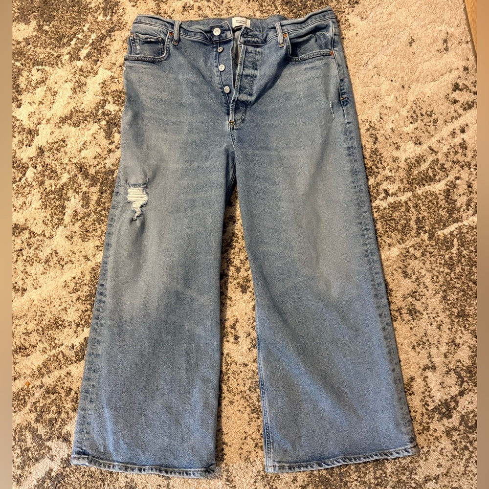 Citizens of Humanity Sacha Cropped Wide Leg Jeans Light Wash Distressed Size 32